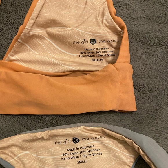 The Girl and The Water Set - Picture 3 of 4